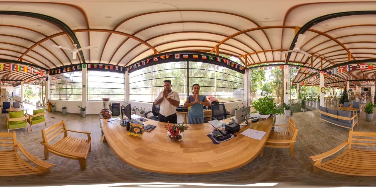 Nivadoo Resort Sigiriya Luaran gambar The International Office